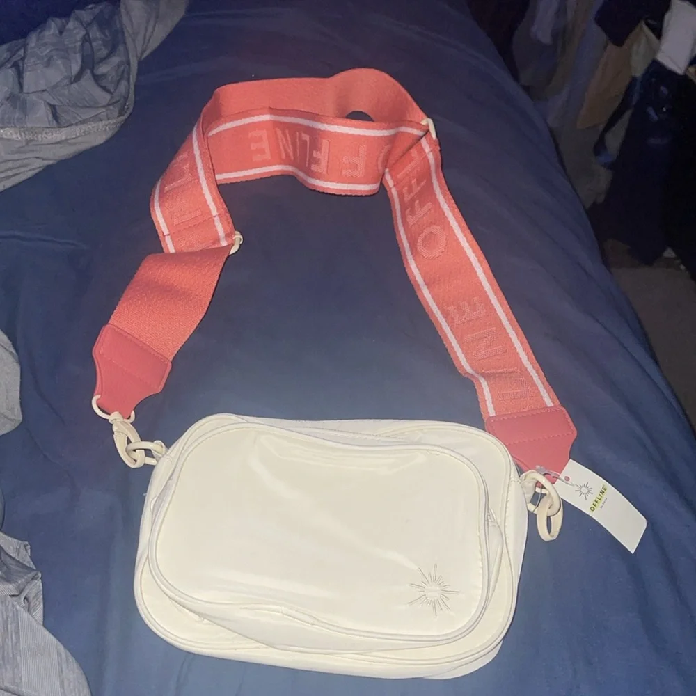 Aerie offline crossbody bag NWT - Picture 2 of 2
